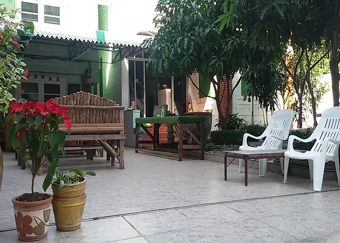 The Oasis (adults Only) Ostello Bangkok